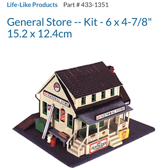 Life-Like Set of: Trackside Shanties, Southern Oil Co., & General Store - Picture 4 of 5